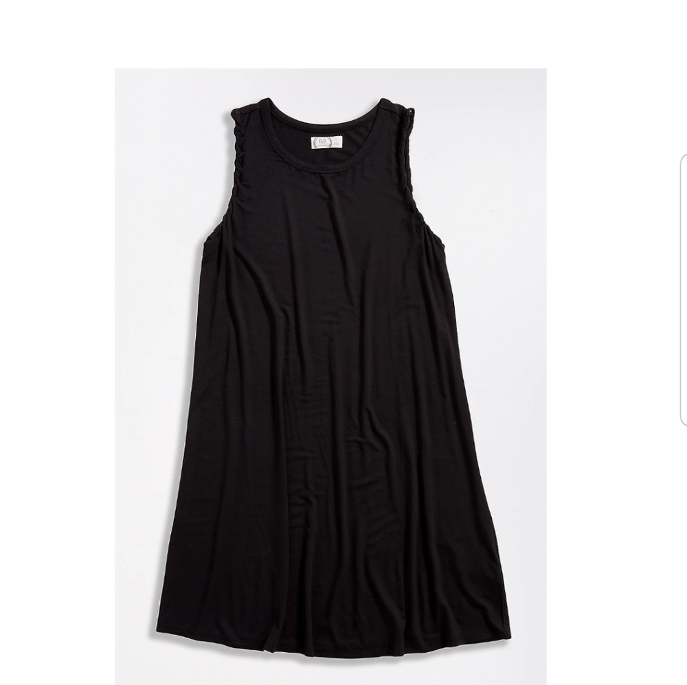 Twisted arm sleeveless dress